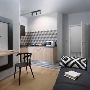 River Apartman